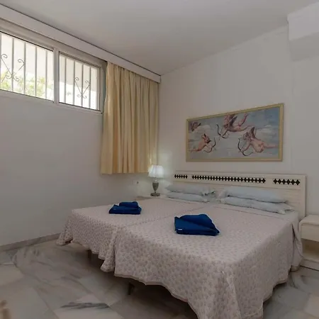 Апартаменты Altamira 38 - One Bed Адехе