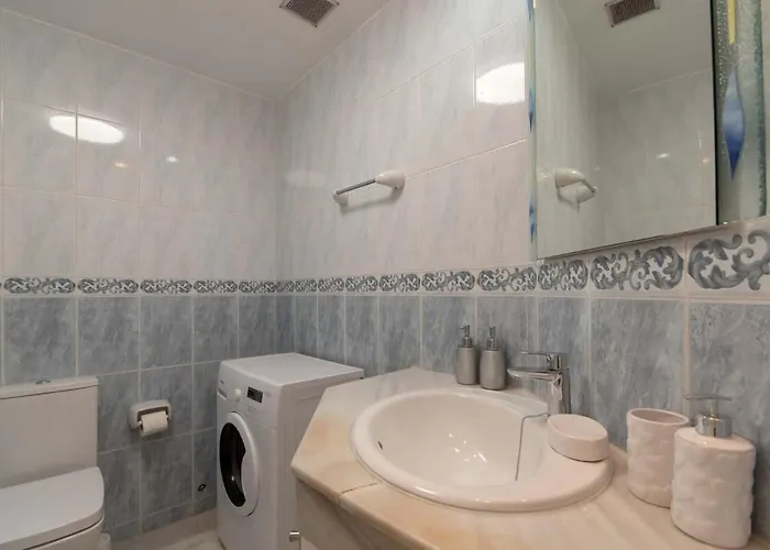 Altamira 38 - One Bed Apartment *